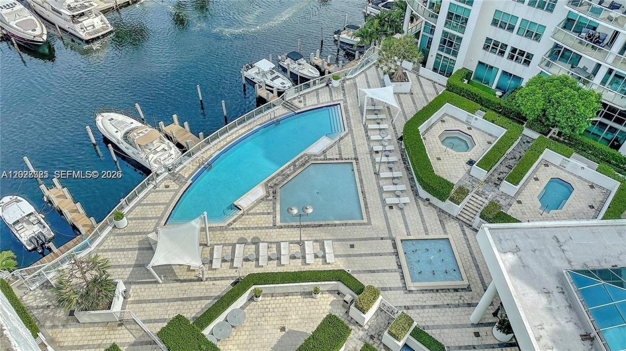 3131 NE 188th St , Unit 1-1205, Aventura, FL 33180 Photo