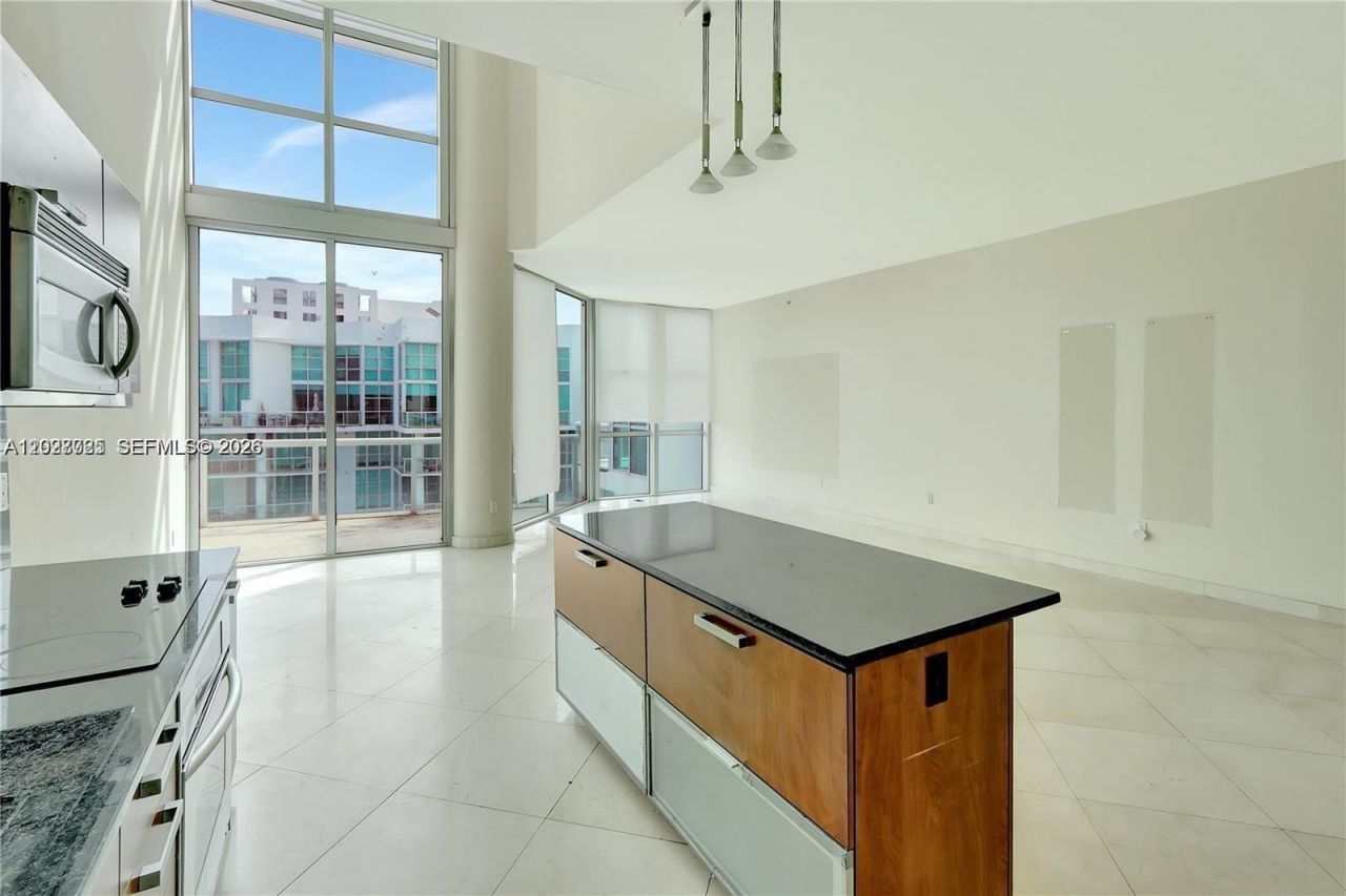3131 NE 188th St , Unit 1-1205, Aventura, FL 33180 Photo