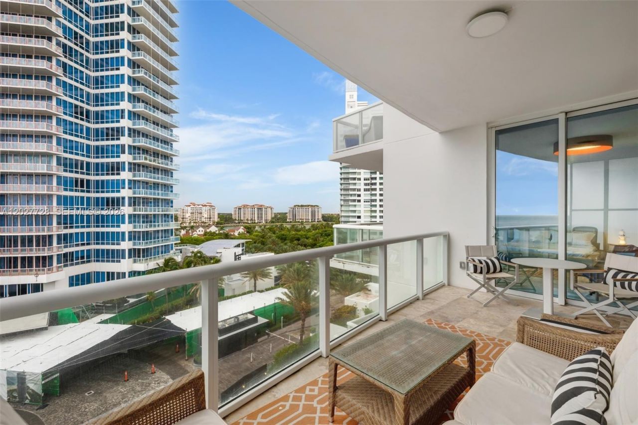 50 S Pointe Dr, Unit 903, Miami Beach, FL 33139 Photo