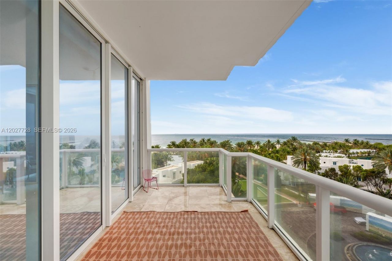 50 S Pointe Dr, Unit 903, Miami Beach, FL 33139 Photo
