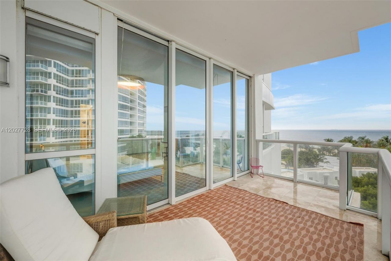 50 S Pointe Dr, Unit 903, Miami Beach, FL 33139 Photo