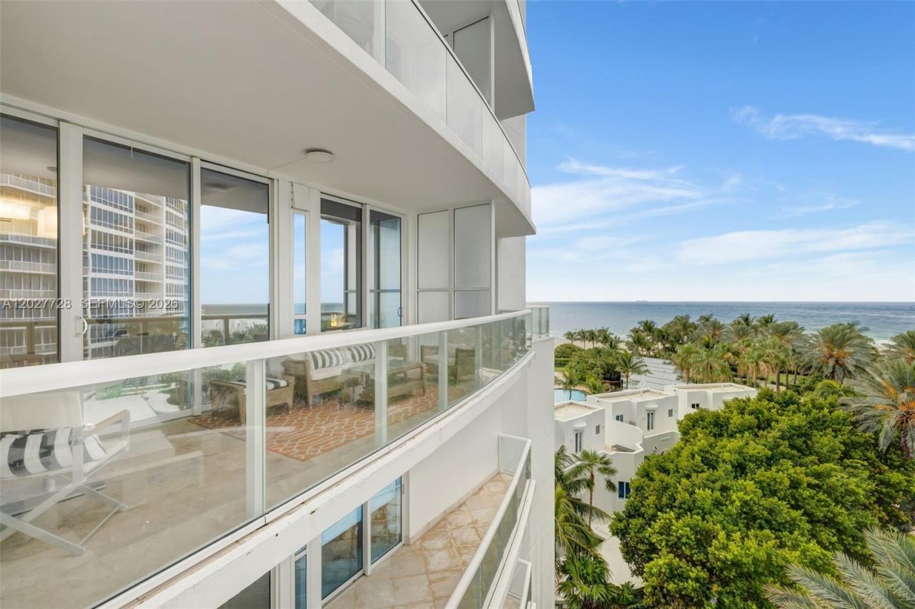 50 S Pointe Dr, Unit 903, Miami Beach, FL 33139 Photo