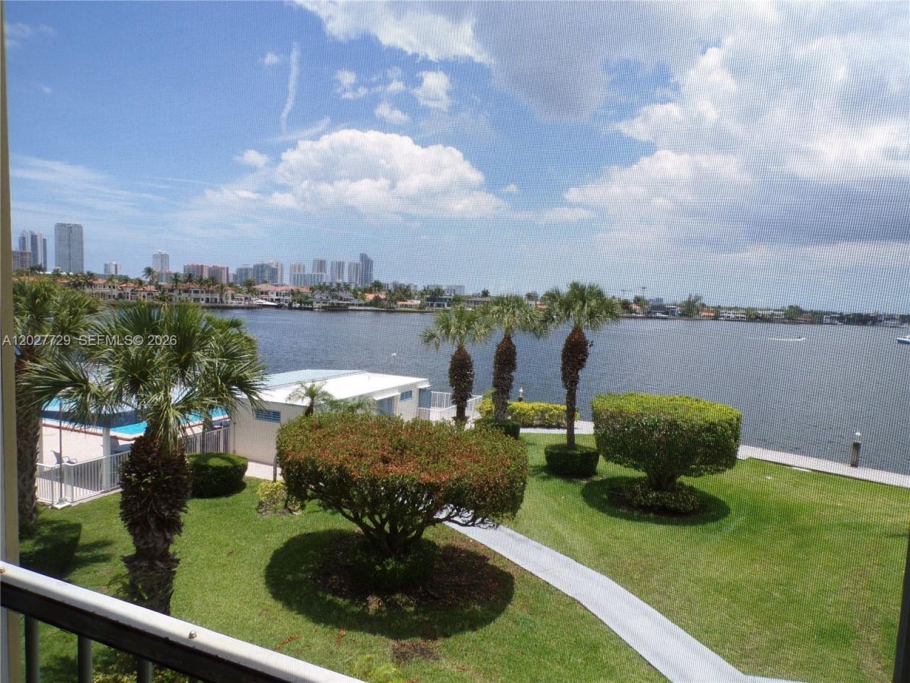 3010 Marcos Dr , Unit R314, Aventura, FL 33160 Photo