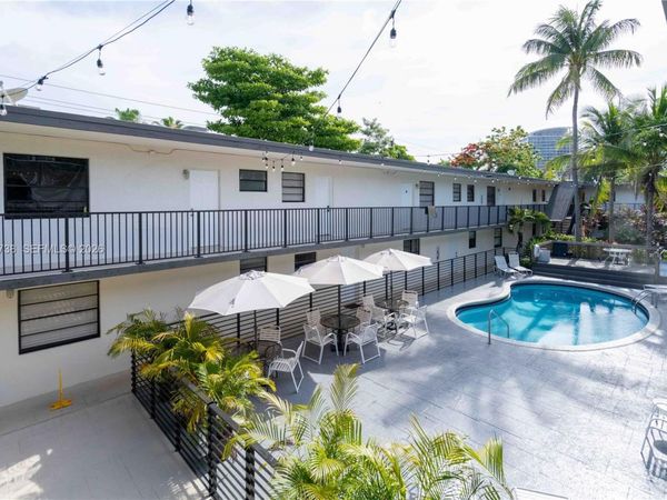 3265 Virginia St, Unit 24, Miami, FL 33133
