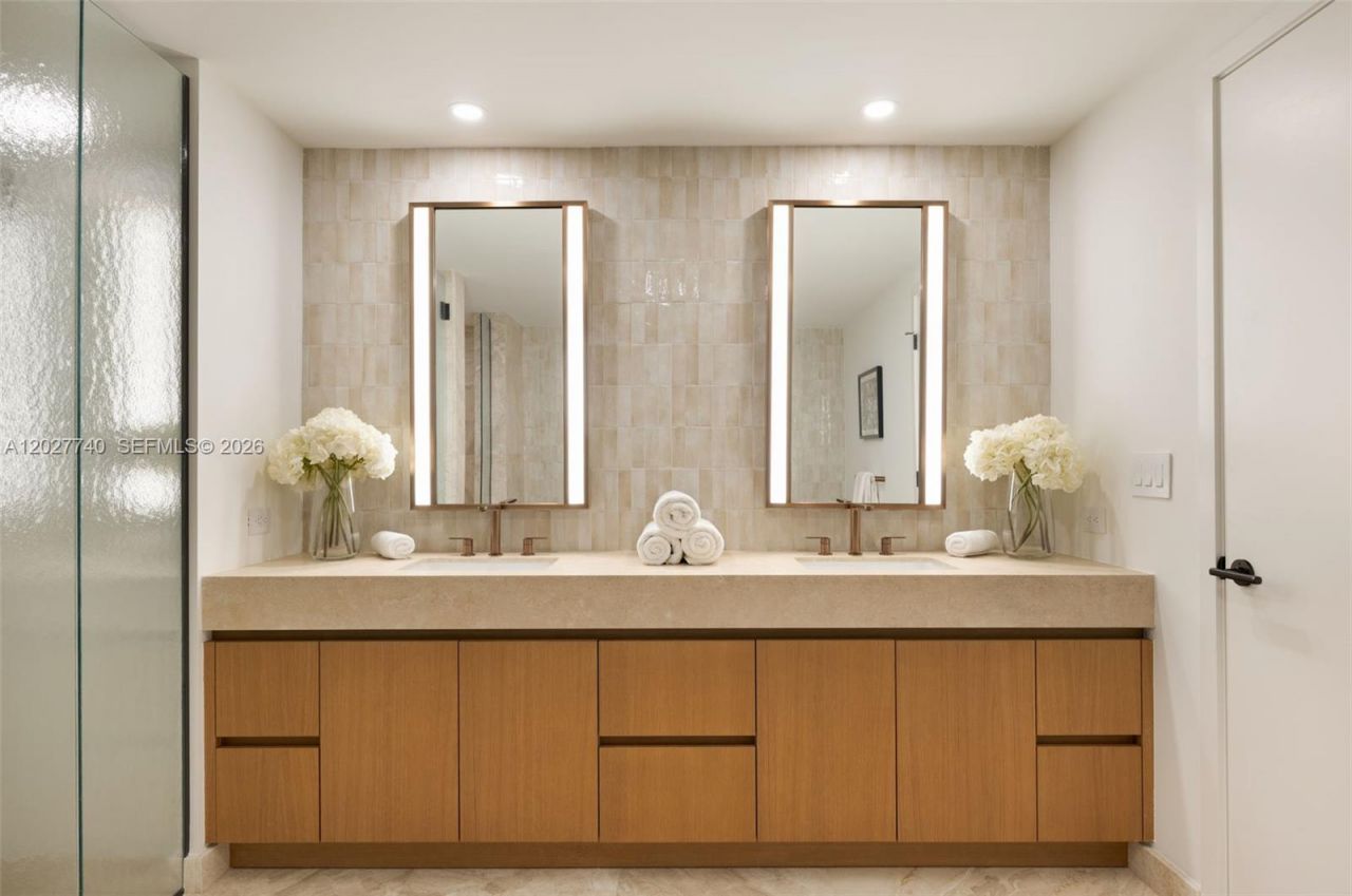 1177 Kane Concourse , Unit 404, Bay Harbor Islands, FL 33154 Photo