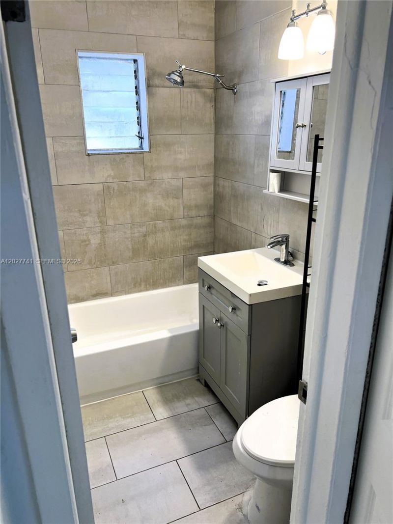 2226 Cody St , Hollywood, FL 33020 Photo