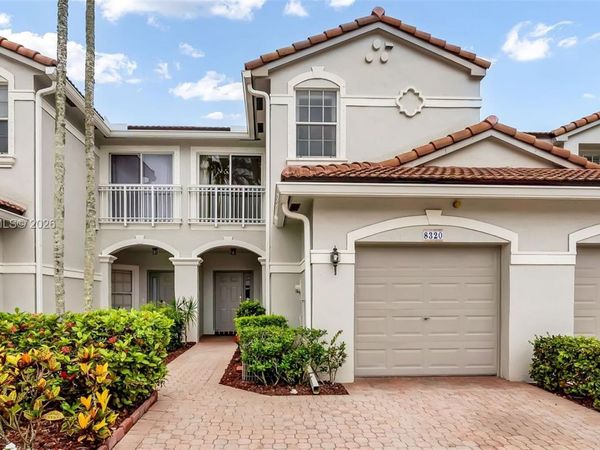 8320 Via Serena, Boca Raton, FL 33433