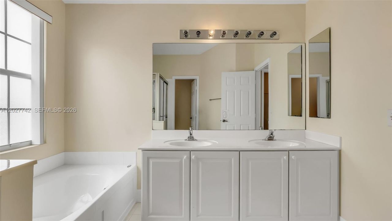 8320 Via Serena, Boca Raton, FL 33433 Photo
