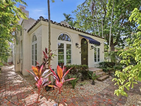 1215 Madrid St , Coral Gables, FL 33134