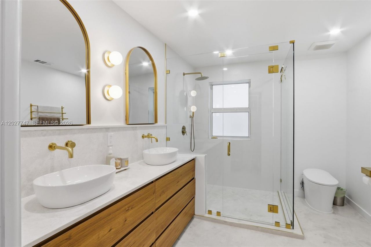 1215 Madrid St , Coral Gables, FL 33134 Photo
