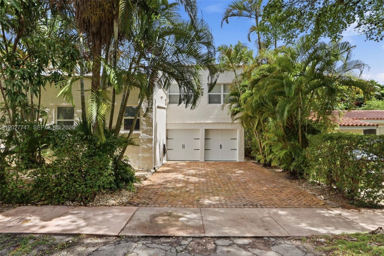 1215 Madrid St , Coral Gables, FL 33134 Photo