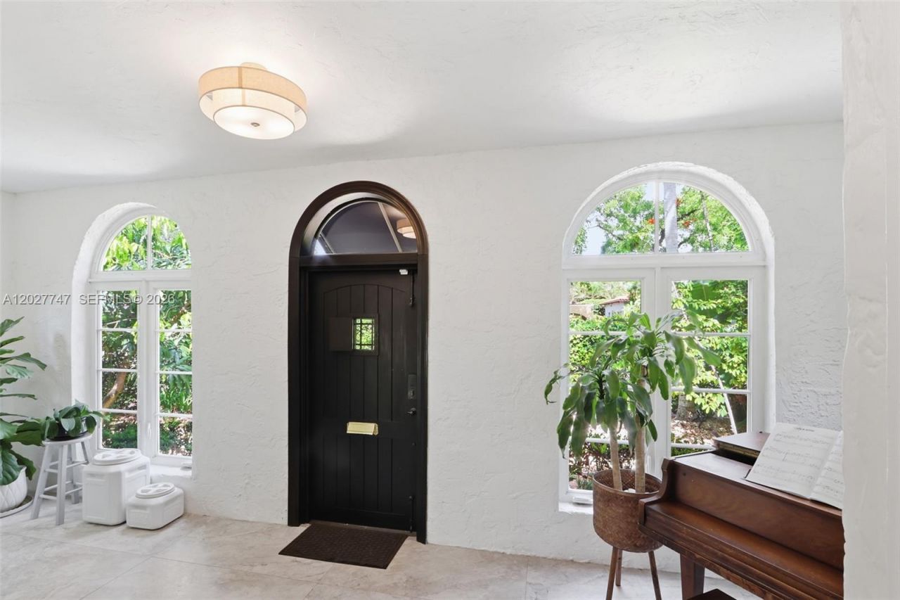 1215 Madrid St , Coral Gables, FL 33134 Photo
