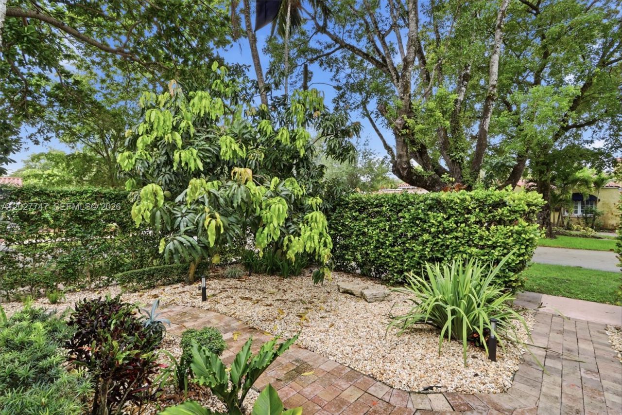 1215 Madrid St , Coral Gables, FL 33134 Photo