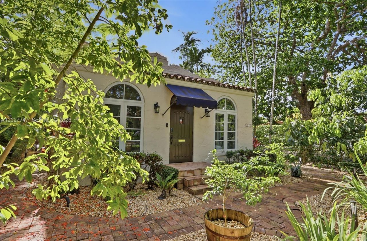 1215 Madrid St , Coral Gables, FL 33134 Photo