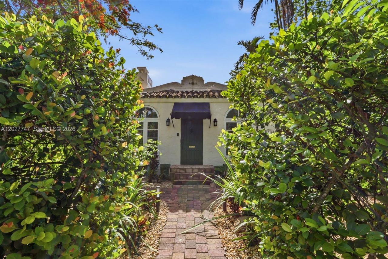 1215 Madrid St , Coral Gables, FL 33134 Photo