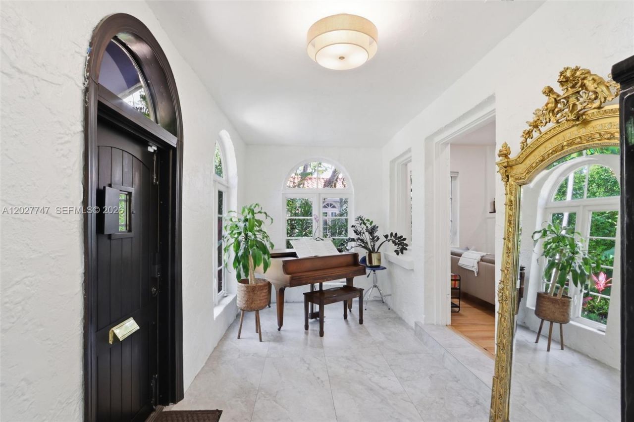 1215 Madrid St , Coral Gables, FL 33134 Photo