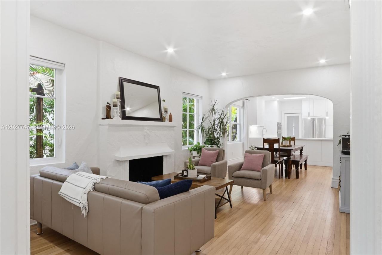 1215 Madrid St , Coral Gables, FL 33134 Photo