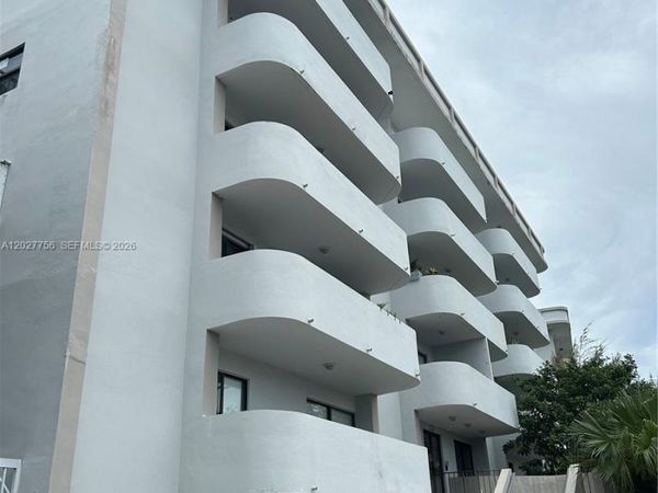 110 S Shore Dr, Unit 4E, Miami Beach, FL 33141