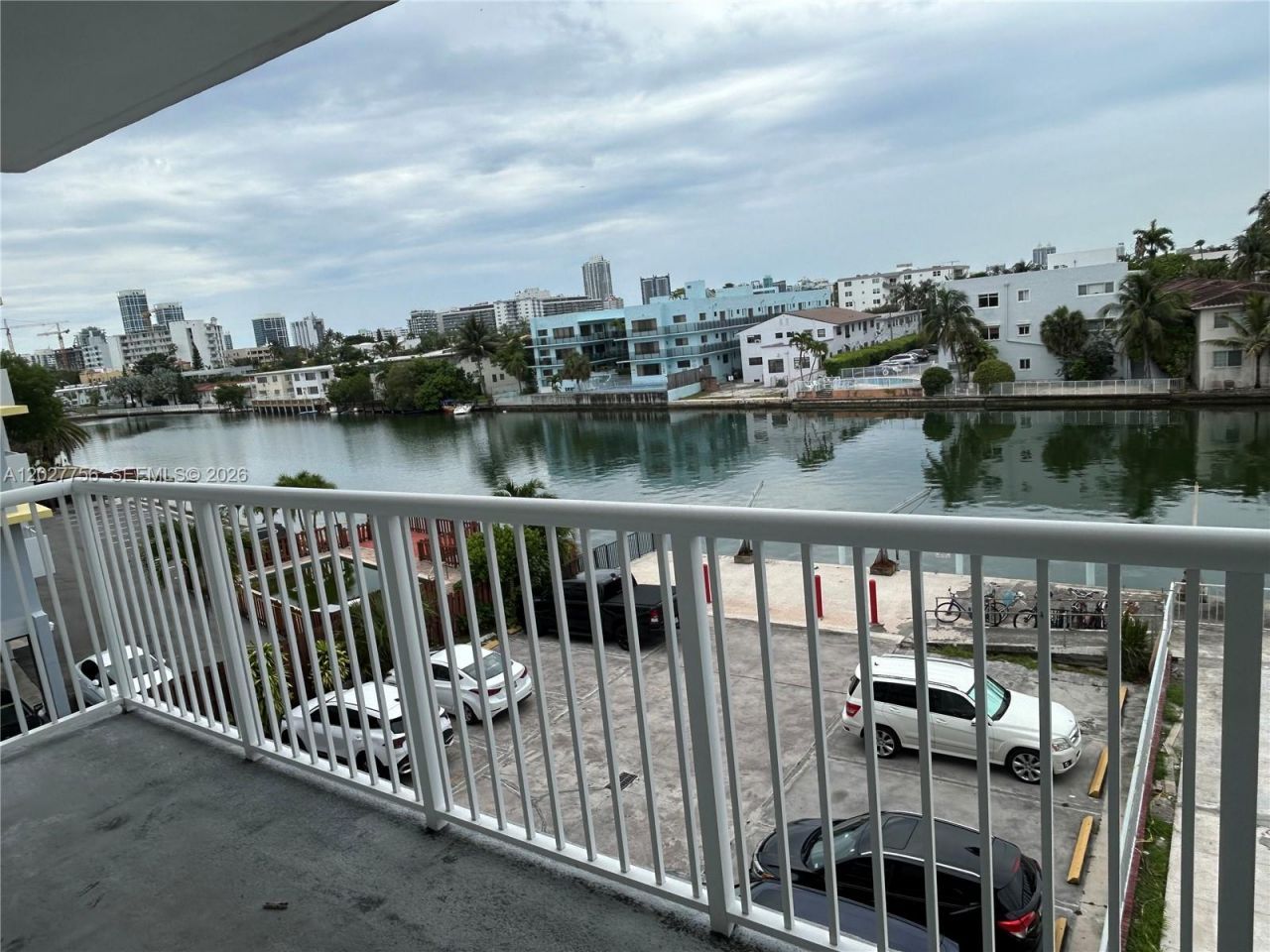 110 S Shore Dr, Unit 4E, Miami Beach, FL 33141 Photo