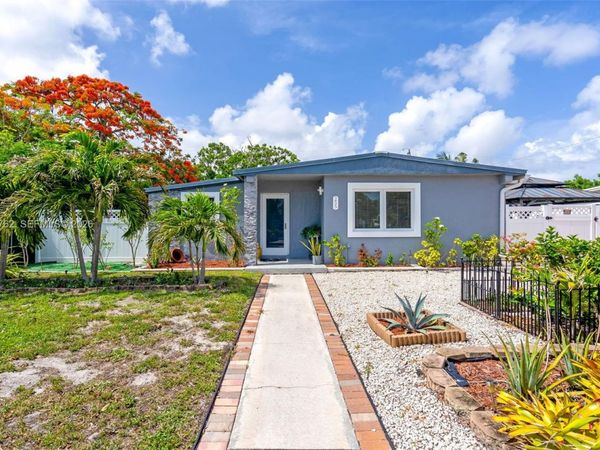 255 NE 41st Ct , Deerfield Beach, FL 33064