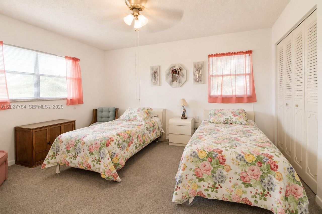 3050 Holiday Springs Blvd , Unit 305, Margate, FL 33063 Photo
