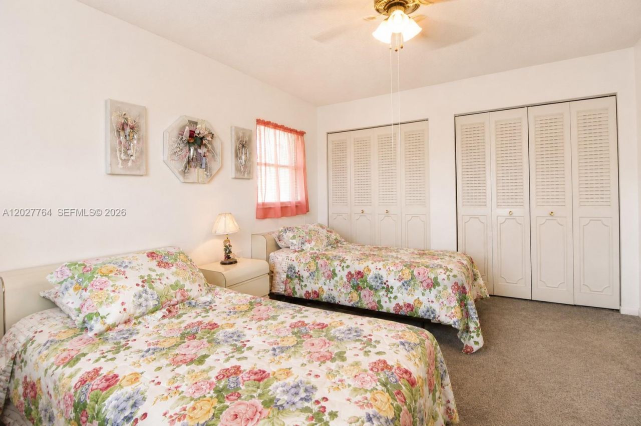 3050 Holiday Springs Blvd , Unit 305, Margate, FL 33063 Photo
