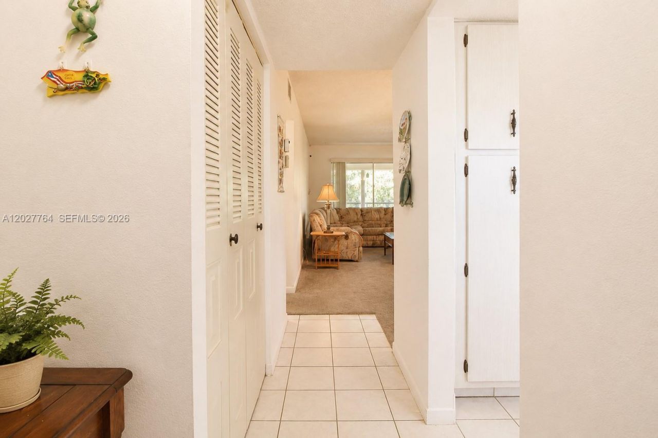 3050 Holiday Springs Blvd , Unit 305, Margate, FL 33063 Photo