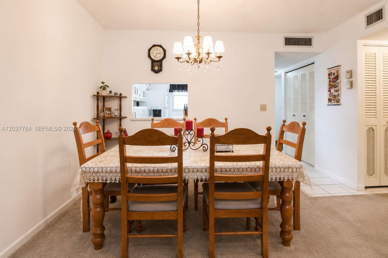3050 Holiday Springs Blvd , Unit 305, Margate, FL 33063 Photo