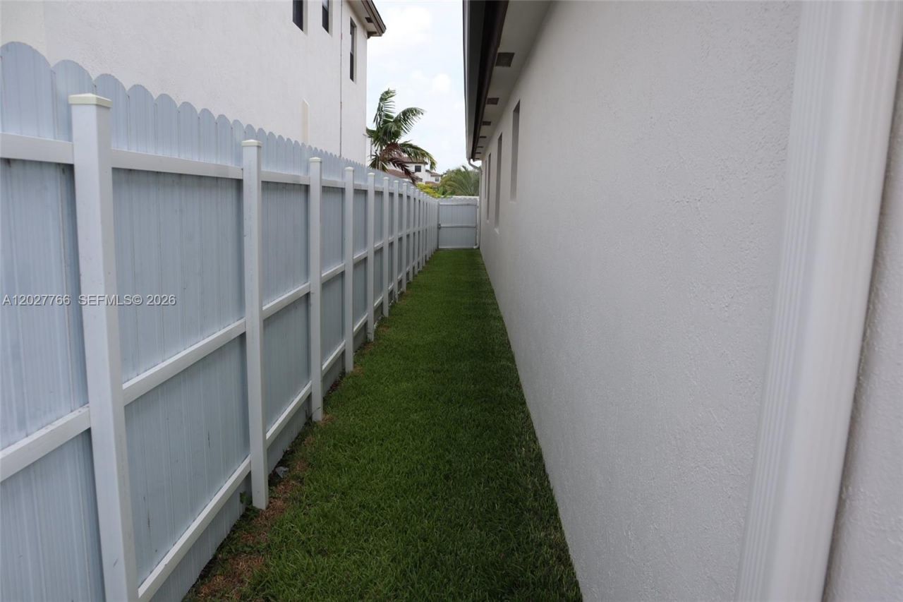 22920 SW 130th Ave , Miami, FL 33170 Photo