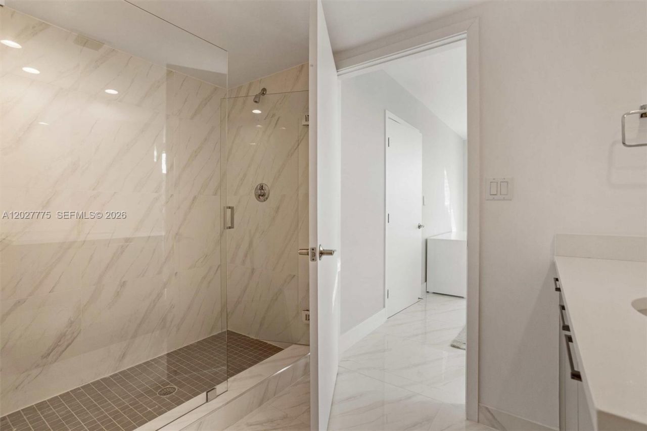 1150 101st St, Unit 603, Bay Harbor Islands, FL 33154 Photo