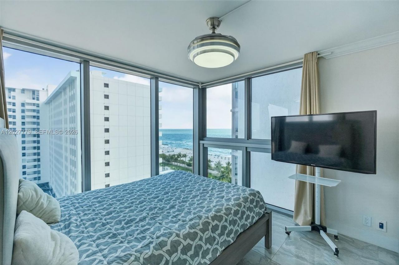 2655 Collins Ave , Unit 1407, Miami Beach, FL 33140 Photo