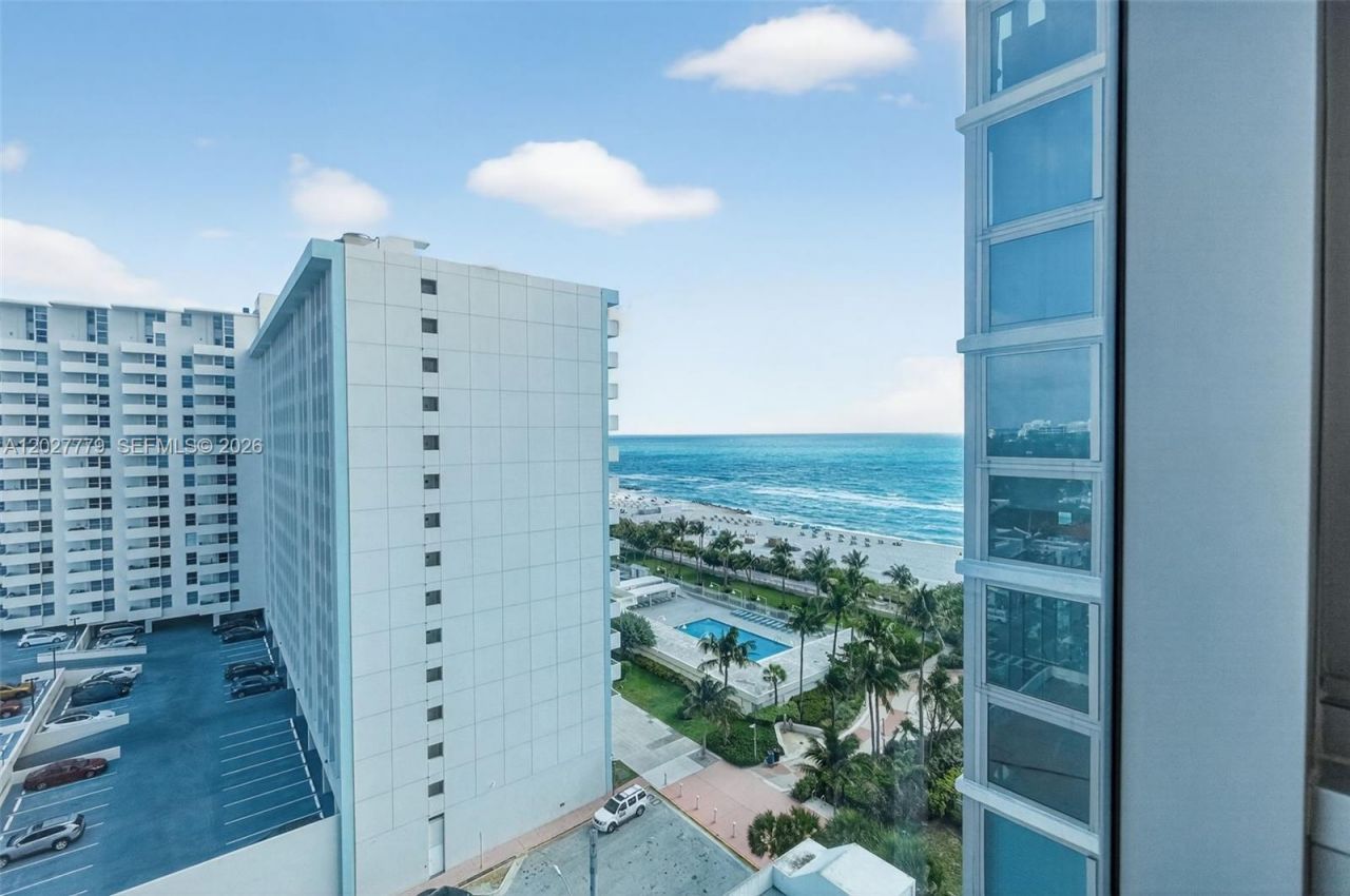 2655 Collins Ave , Unit 1407, Miami Beach, FL 33140 Photo