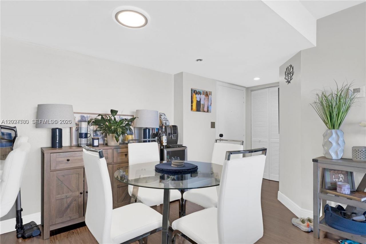 770 Claughton Island Dr , Unit 1113, Miami, FL 33131 Photo