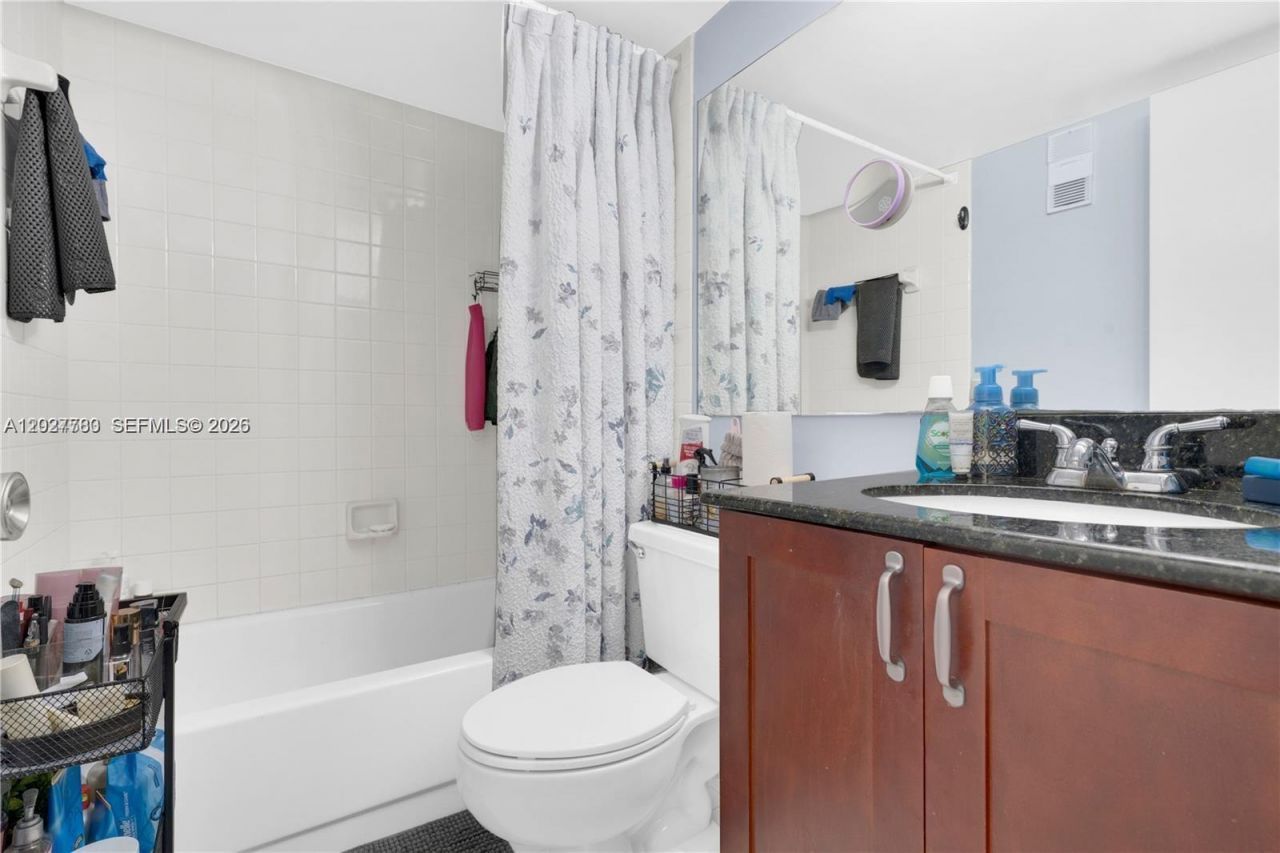 770 Claughton Island Dr , Unit 1113, Miami, FL 33131 Photo