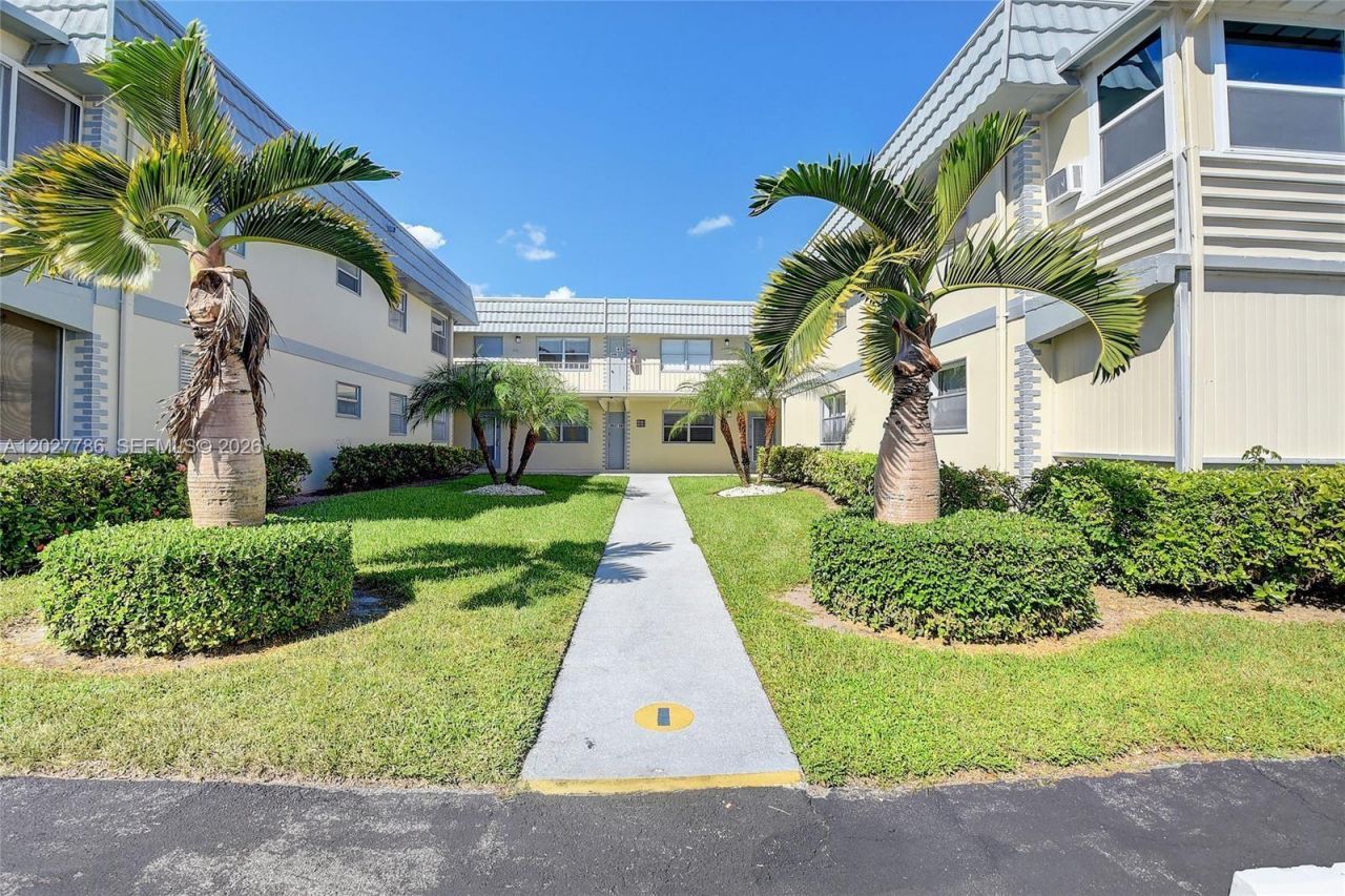 417 Brittany I , Unit 417, Delray Beach, FL 33446 Photo