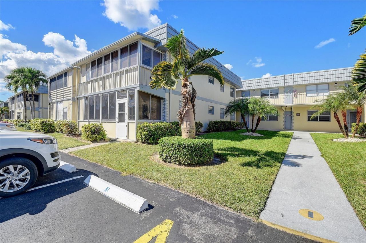 417 Brittany I , Unit 417, Delray Beach, FL 33446 Photo