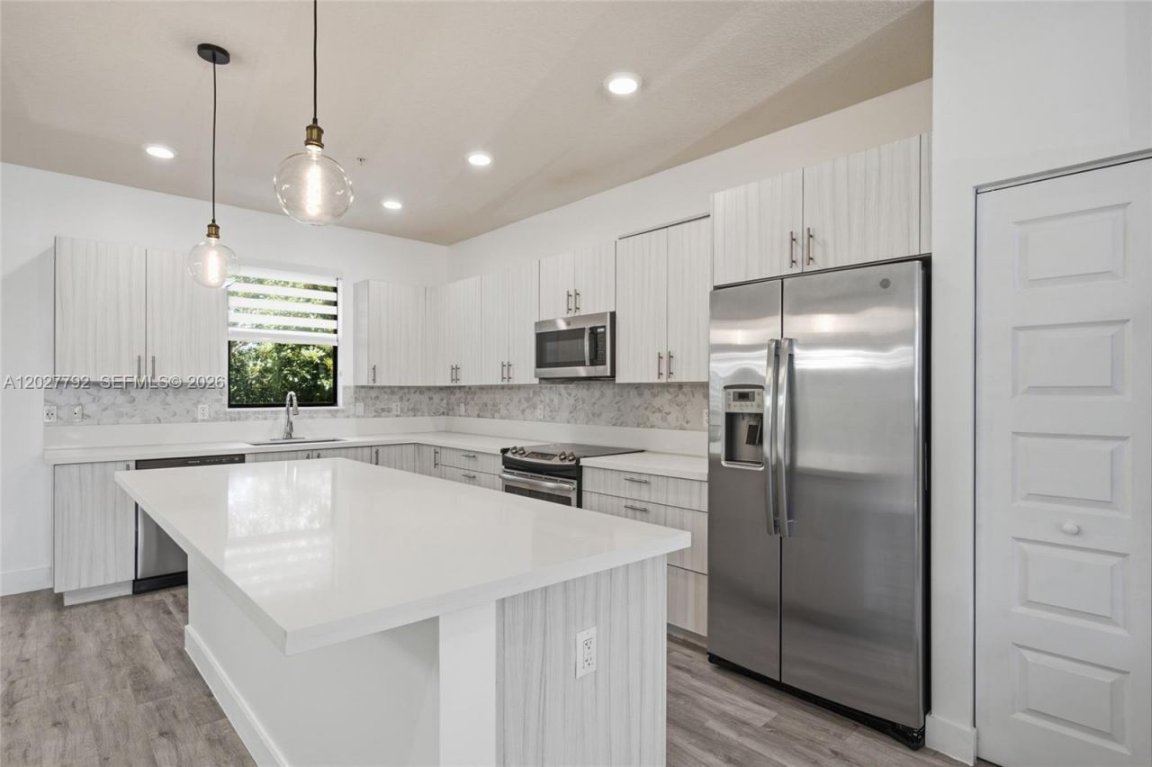 10473 NW 82nd St, Unit 11, Doral, FL 33178 Photo