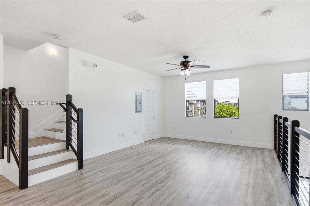 10473 NW 82nd St, Unit 11, Doral, FL 33178 Photo