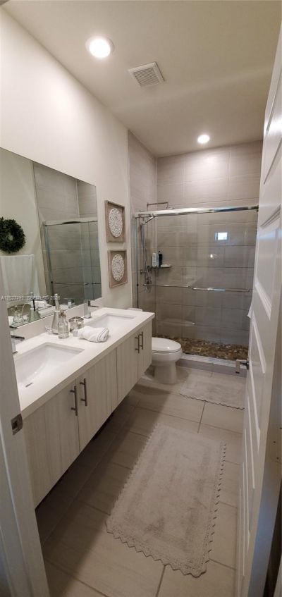 10473 NW 82nd St , Unit 11, Doral, FL 33178 Photo
