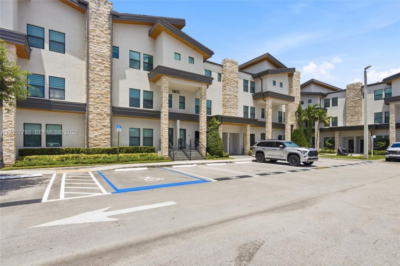 10473 NW 82nd St, Unit 11, Doral, FL 33178 Photo