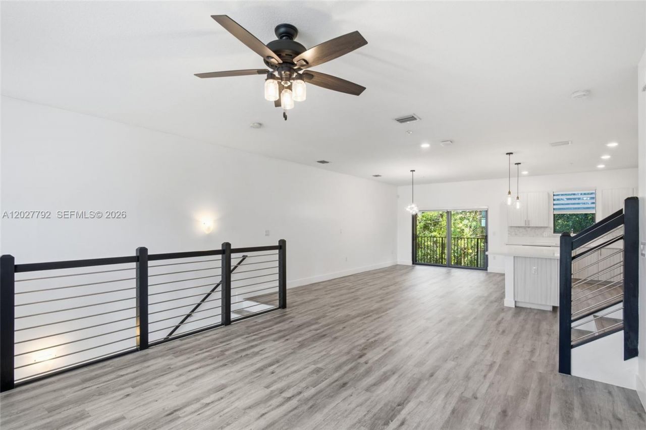 10473 NW 82nd St, Unit 11, Doral, FL 33178 Photo