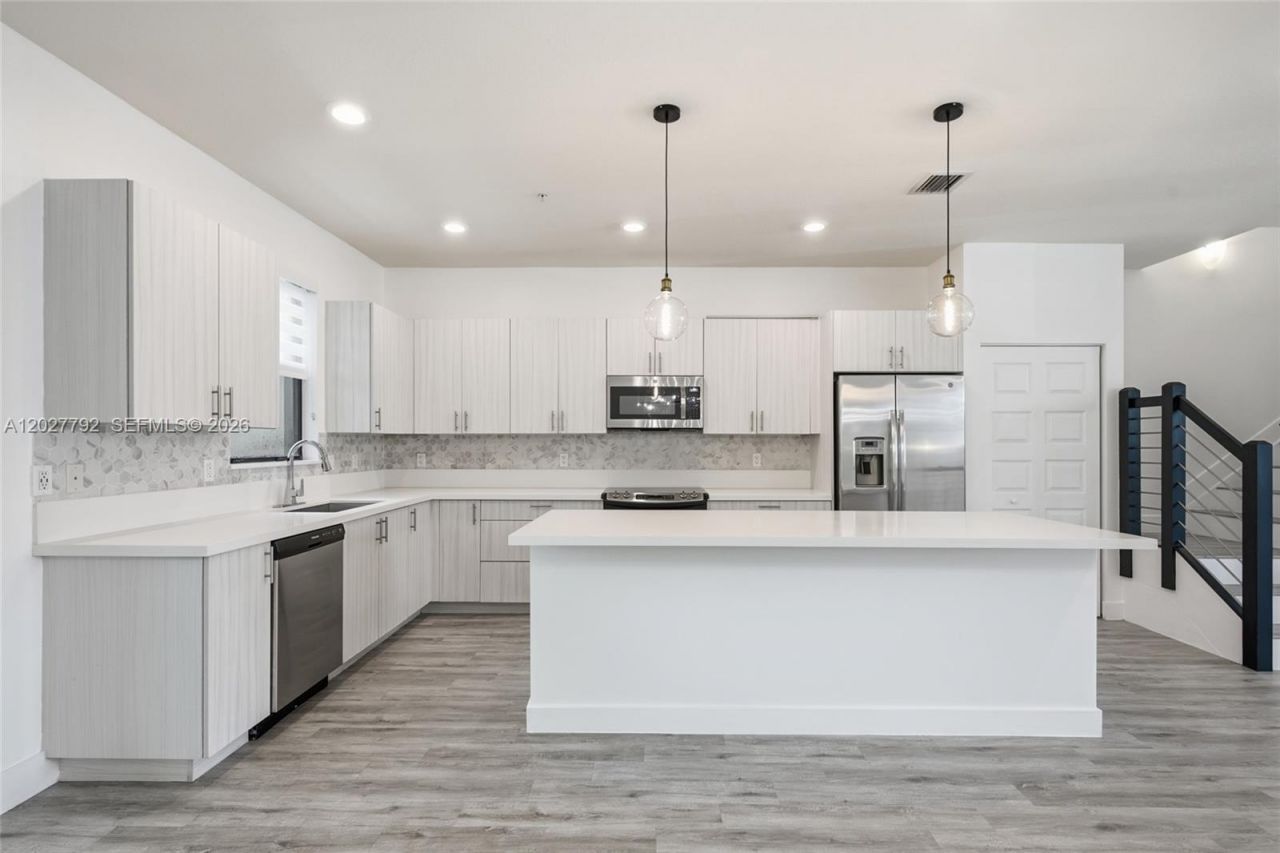 10473 NW 82nd St, Unit 11, Doral, FL 33178 Photo