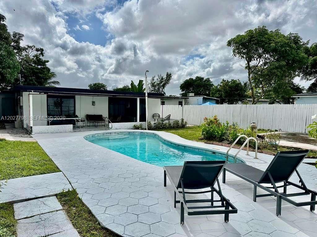 415 NW 133rd St , Unit 415, North Miami, FL 33168 Photo