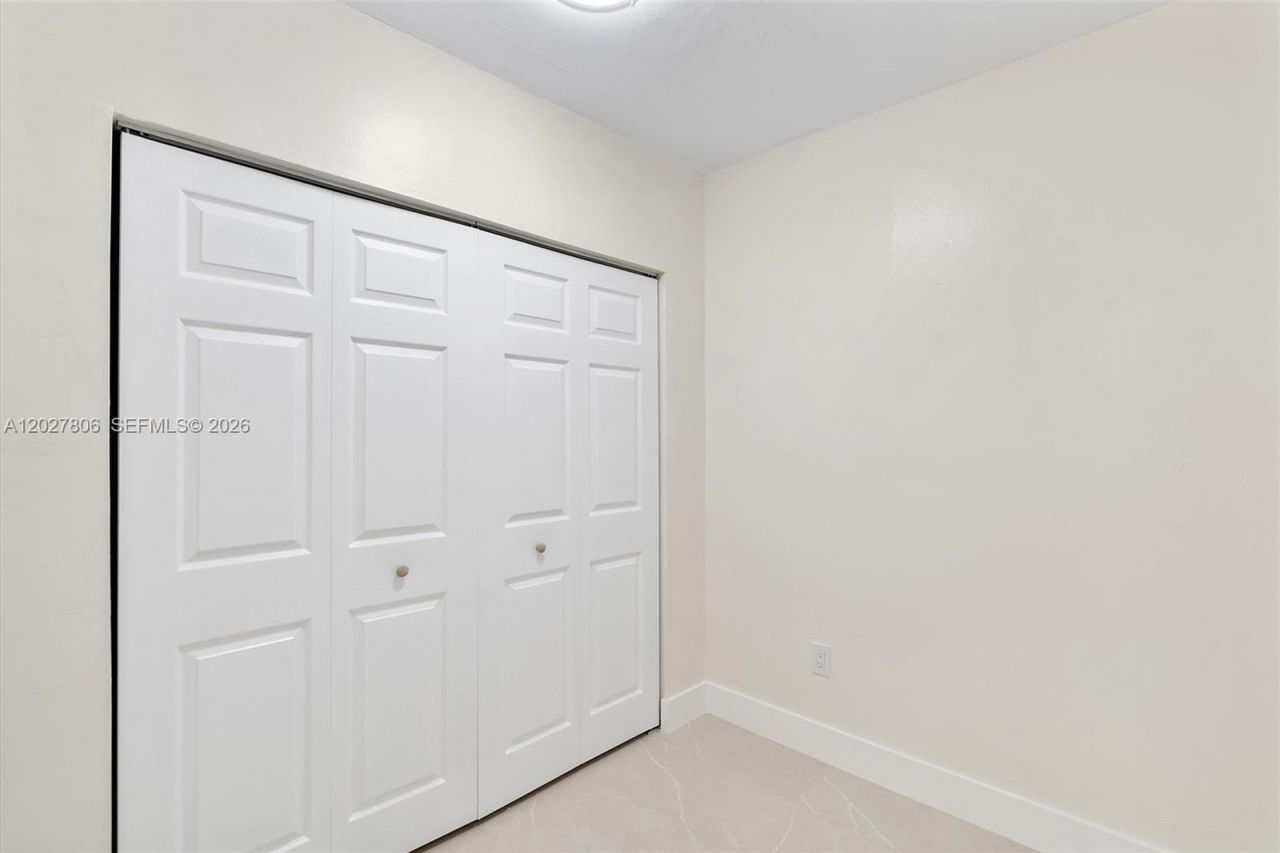 1612 SW 23rd St , Unit 1612, Miami, FL 33145 Photo