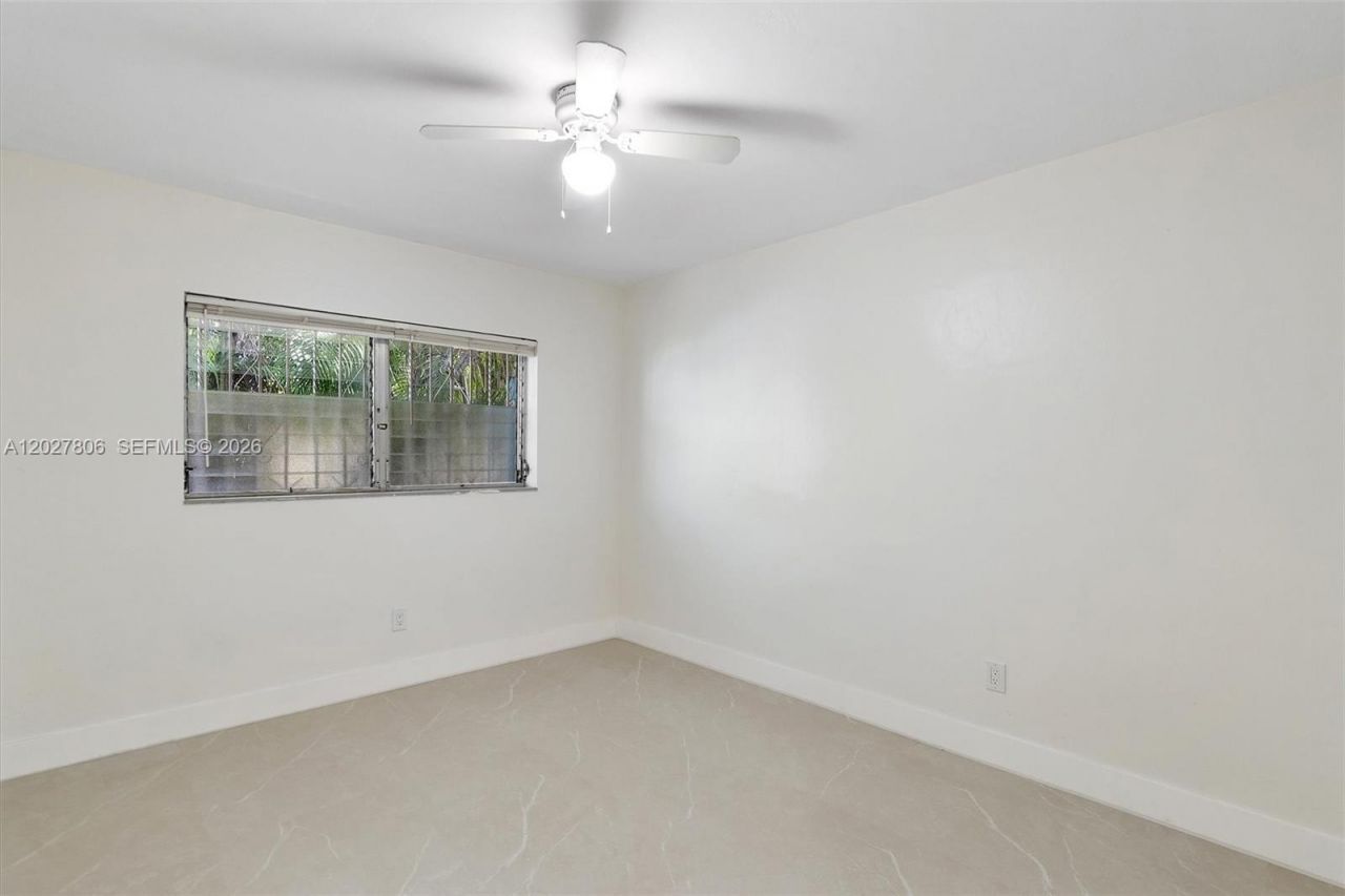 1612 SW 23rd St , Unit 1612, Miami, FL 33145 Photo