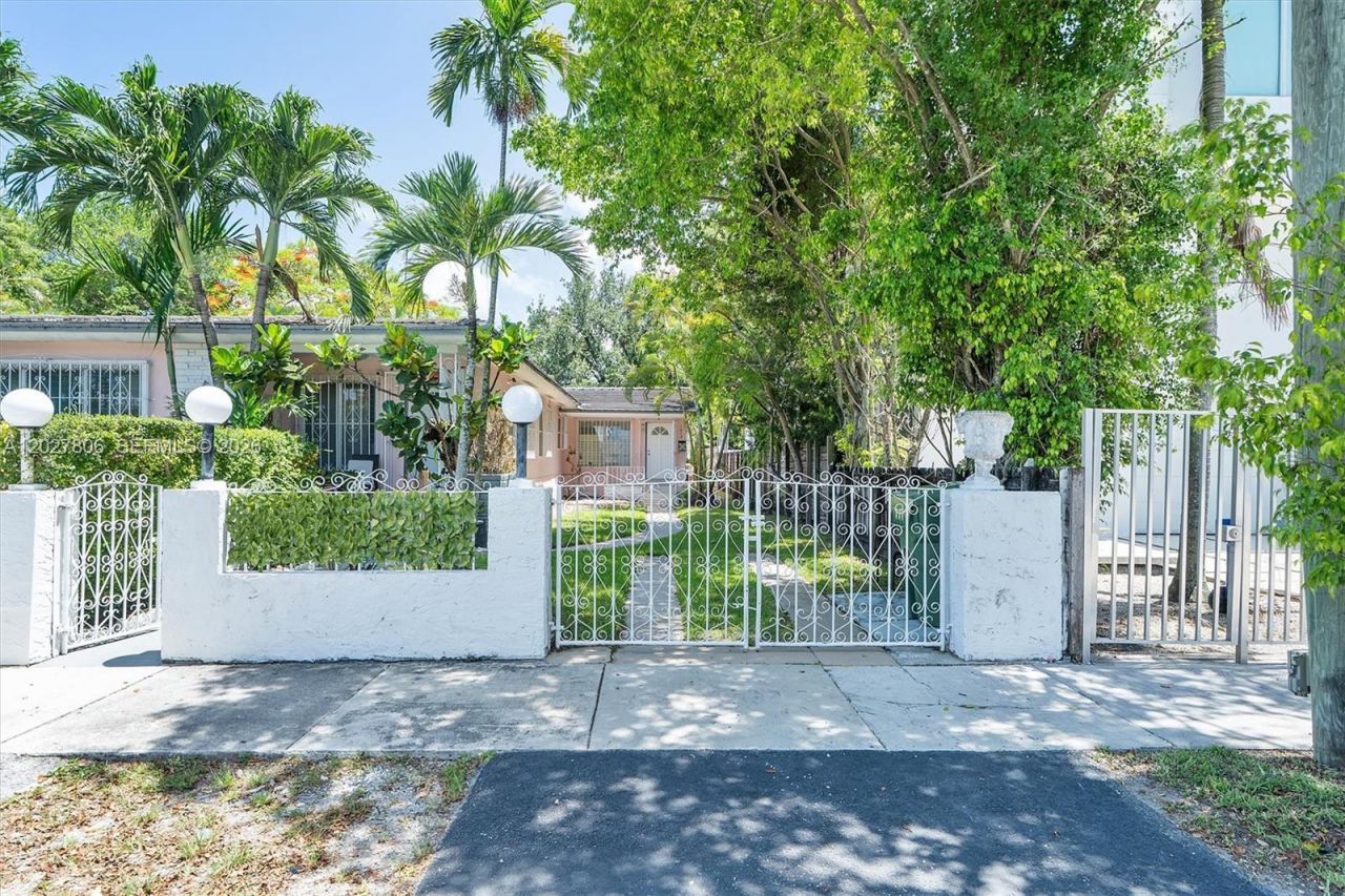 1612 SW 23rd St , Unit 1612, Miami, FL 33145 Photo