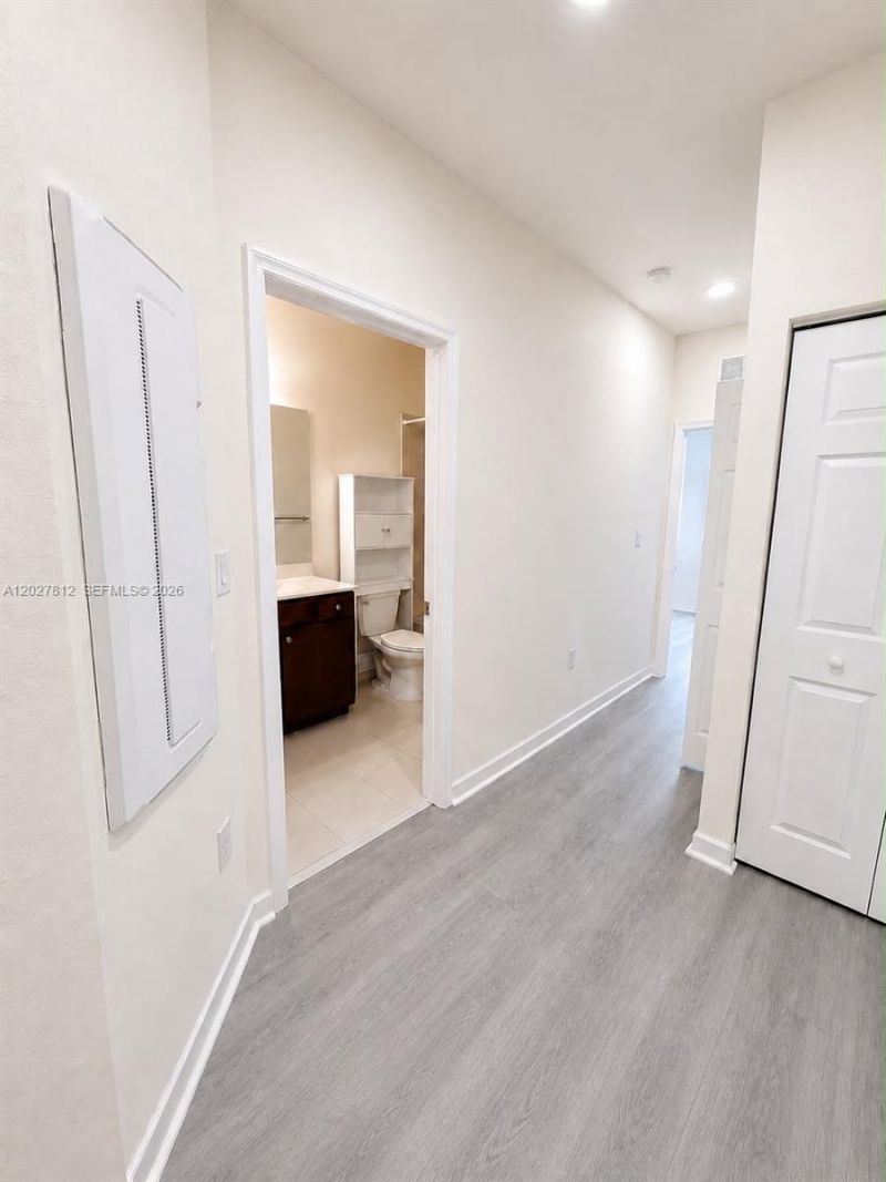 3342 W 104th Ter, Hialeah, FL 33018 Photo