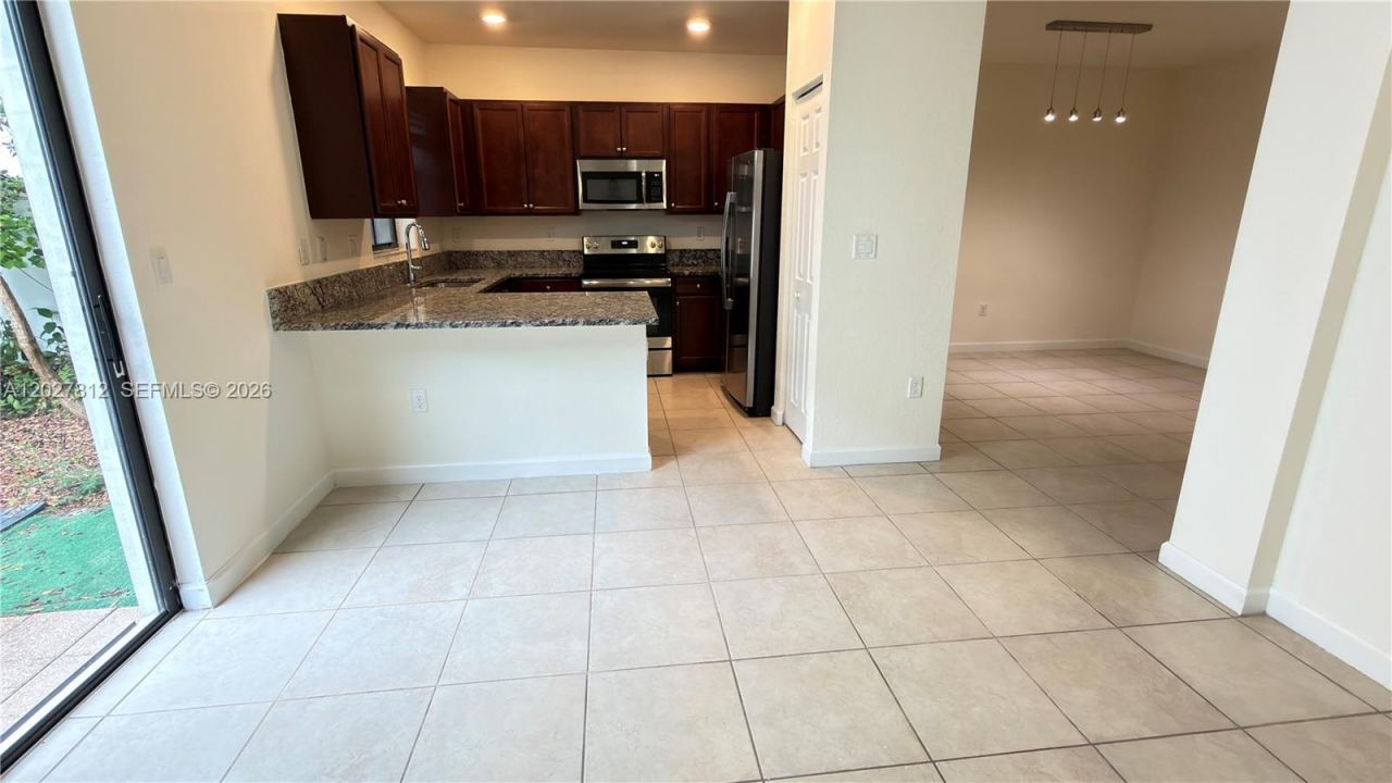 3342 W 104th Ter, Hialeah, FL 33018 Photo