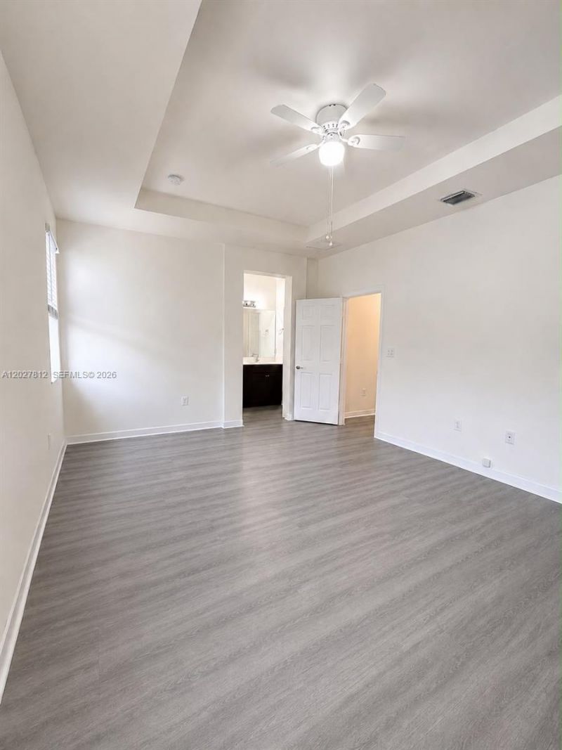 3342 W 104th Ter, Hialeah, FL 33018 Photo