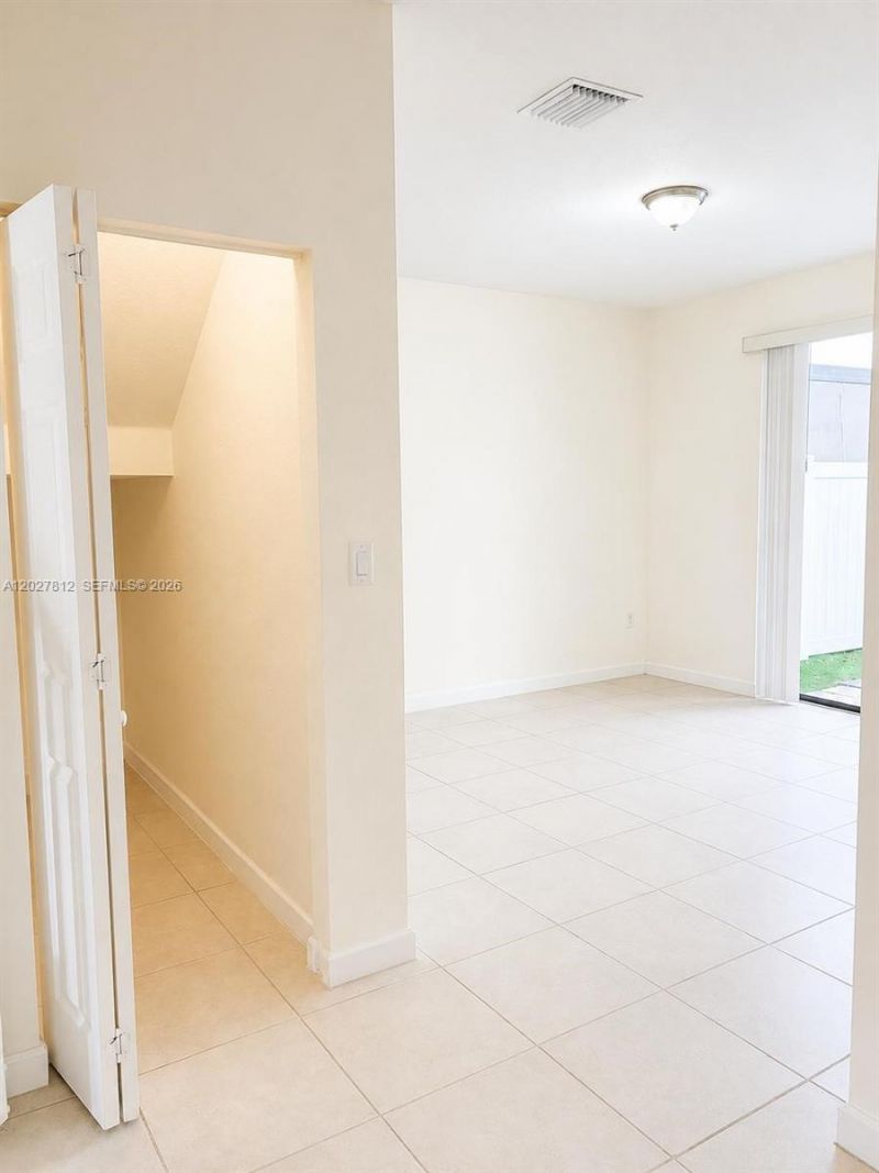 3342 W 104th Ter, Hialeah, FL 33018 Photo